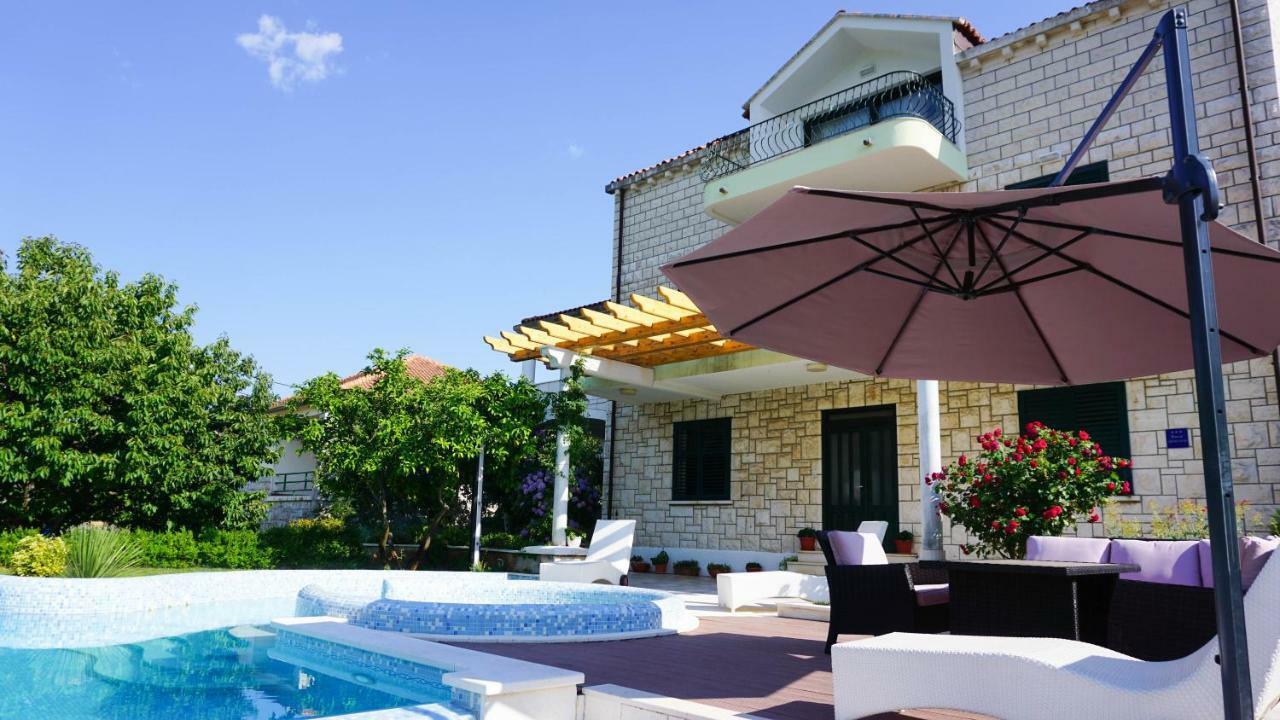 Villa Siga Мали-Стон Экстерьер фото